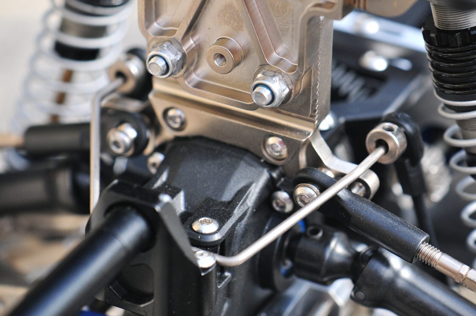 Detailed engine components
